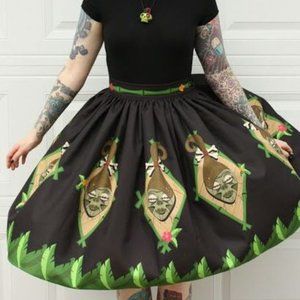 Oblong Box Shop Shrunken Head TIKI Skirt XL NWOT